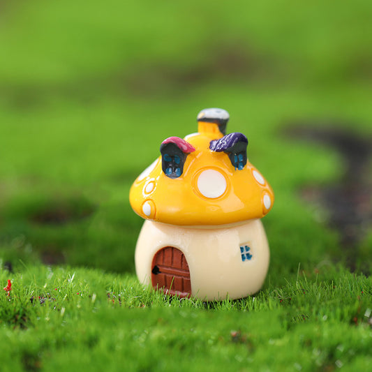 Mini Resin Mushroom House Figurines, Miniature Landscape Display Decoration, for Fairy Gardens, Home , Asst Colors